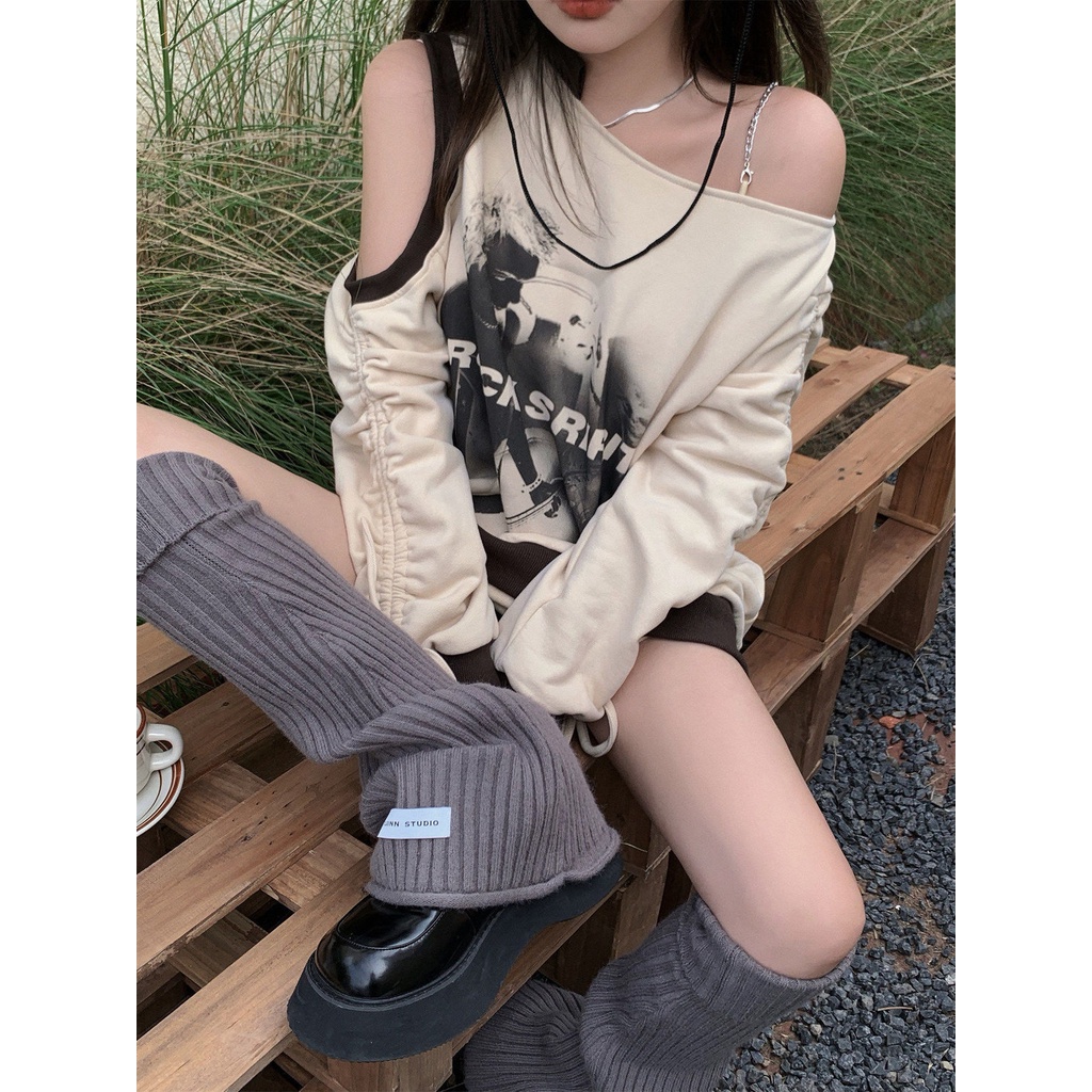 Áo mặc ngoài cổ chéo hở vai dáng rộng dễ phối đồ phong cách Mỹ thời trang thu đông mới dành cho nữ 4GNA