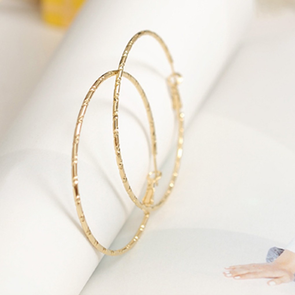 1 đôi khuyên tai cổ điển màu vàng kim/bạc cho nữ