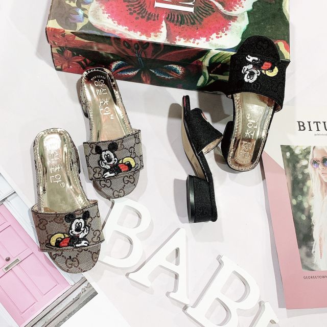 Gót xinh cho bé còn size 25 đen