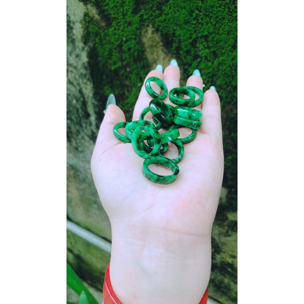 nhẫn ngoc cẩm thach sơn thuỷ tông sáng thiên nhiên