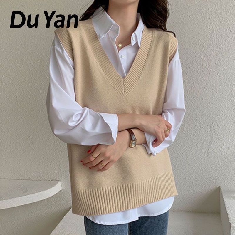 Áo Len Nữ Cộc Tay Cổ Chữ V Form Rộng Thời Trang Mới