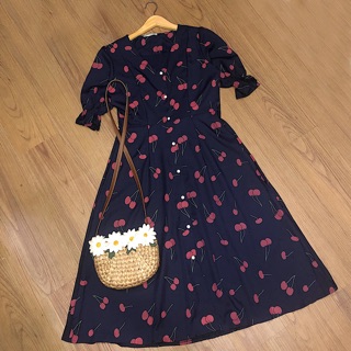 Đầm cherry form dài nút trắng (kèm hình thật)