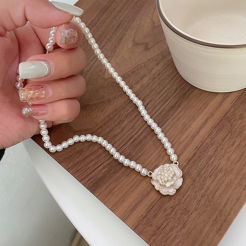 Vòng cổ Đính Ngọc Trai Hình Hoa Trà Thời Trang Dành Cho Nữ