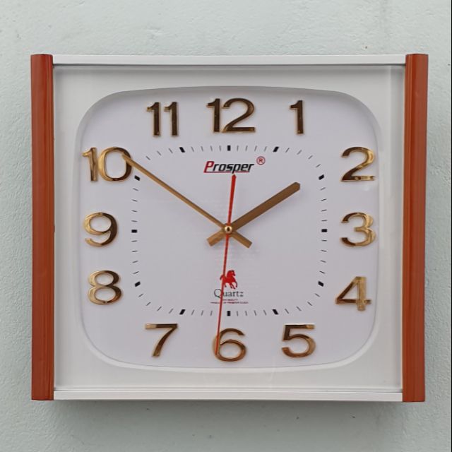 Đồng hồ treo tường cao cấp.BH 12 thangd