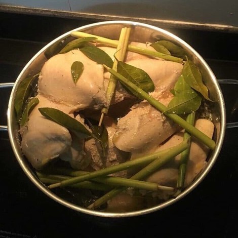 500gr - Khô gà lá chanh homemade (500g/túi zip) | BigBuy360 - bigbuy360.vn