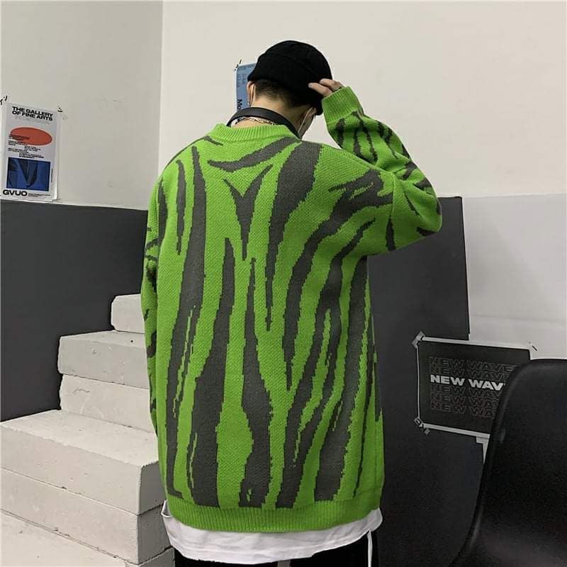 Áo len phối chữ họa tiết kẻ vằn unisex nam nữ 2 màu xanh đen