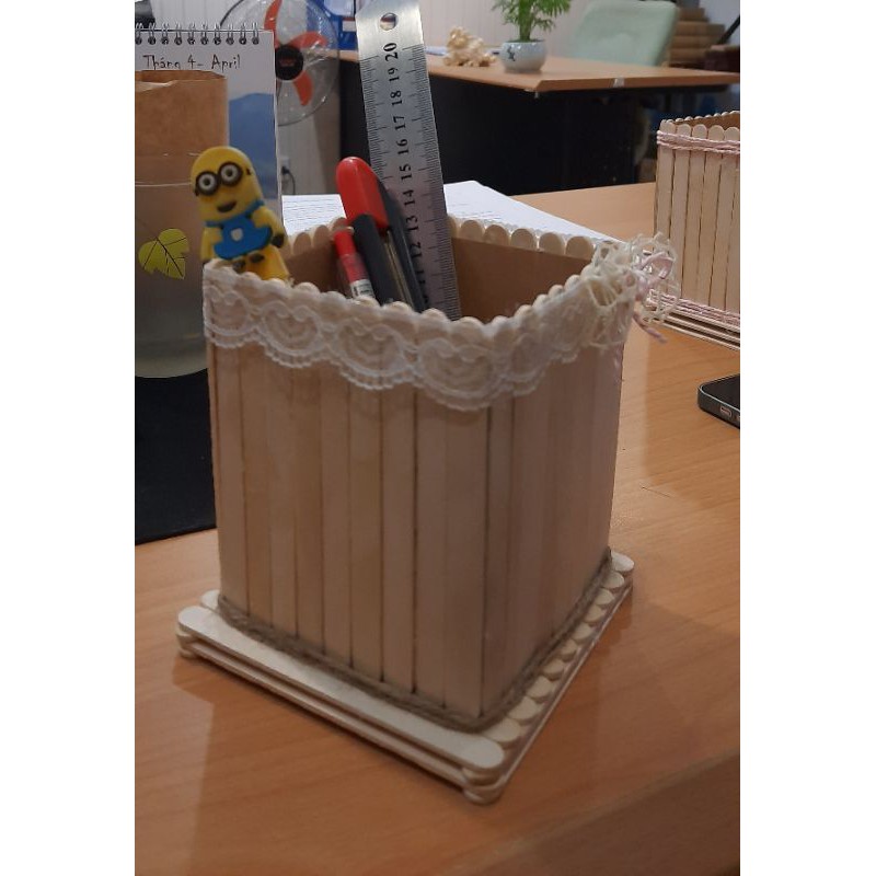 Ống cắm bút viết bằng que kem handmade dễ thương