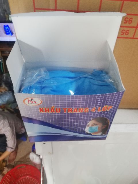 Khau trang y tế - 4 lớp màu xanh 50k 1 bịch 10 chiếc hàng công ty