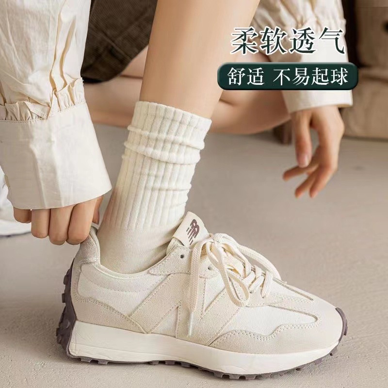 Vớ Thể Thao Ống Lửng Mềm Mại Họa Tiết Kẻ Sọc Màu Trơn Đơn Giản Dễ Phối Đồ Cho Nữ