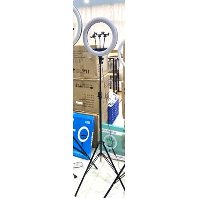 gậy live tream có đèn và 3 đầu kẹp, chân usb