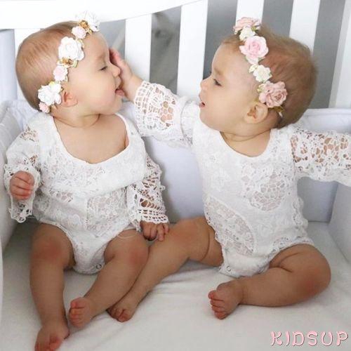 Bodysuit ren hoa dễ thương xinh xắn cho bé gái