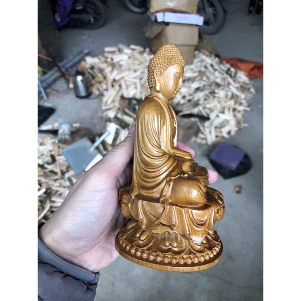 Tượng phật Adida gỗ bách xanh cao 15 cm.