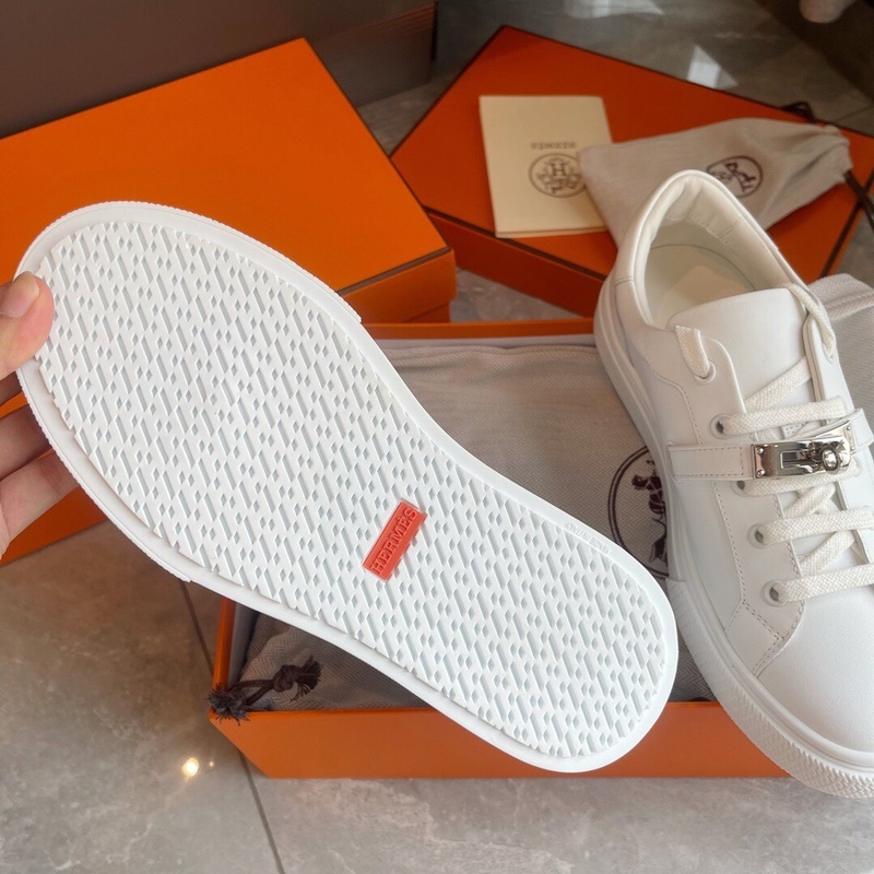 Giày Thể Thao Da Bò Màu Trắng Khóa Bạc Thoải Mái Thời Trang Cặp Đôi Model kelly