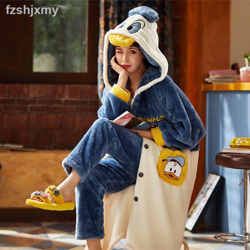 Áo Choàng Ngủ Có Mũ Trùm Vải Flannel Dày In Hoạt Hình Doraemon Thời Trang Mùa Đông Cho Nữ