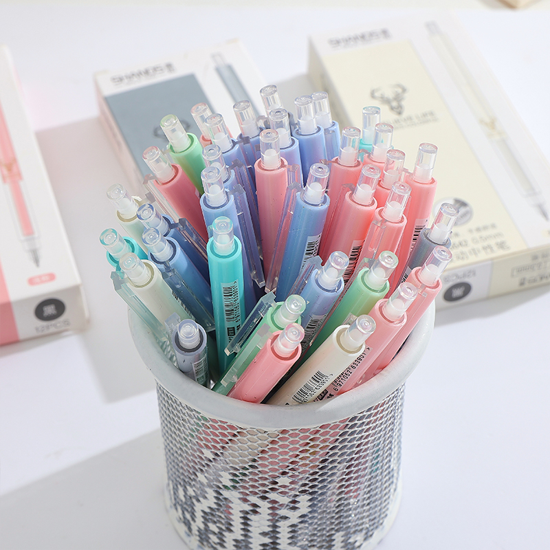 1 bút bi đen 0.5mm dành cho học sinh / dân văn phòng