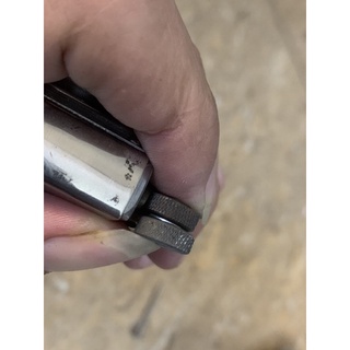 Bánh xe bật lửa zippo răng vây cá