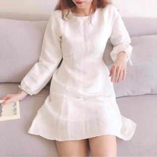 ĐẦM MIDI TRẮNG