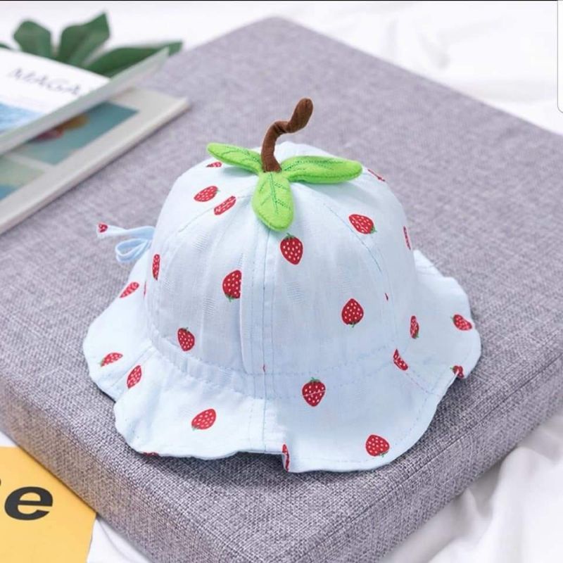 Mũ hình trái dâu dễ thương cho bé 6 tháng - 2 tuổi