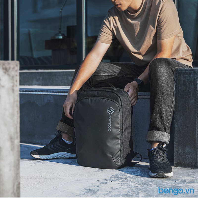 Balo Tomtoc (USA) Premium Lightweight Business cho Macbook 16” - H62-E02D
