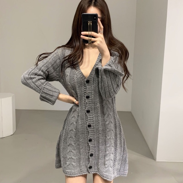 Váy len vặn thừng ôm body cài khuy dài tay