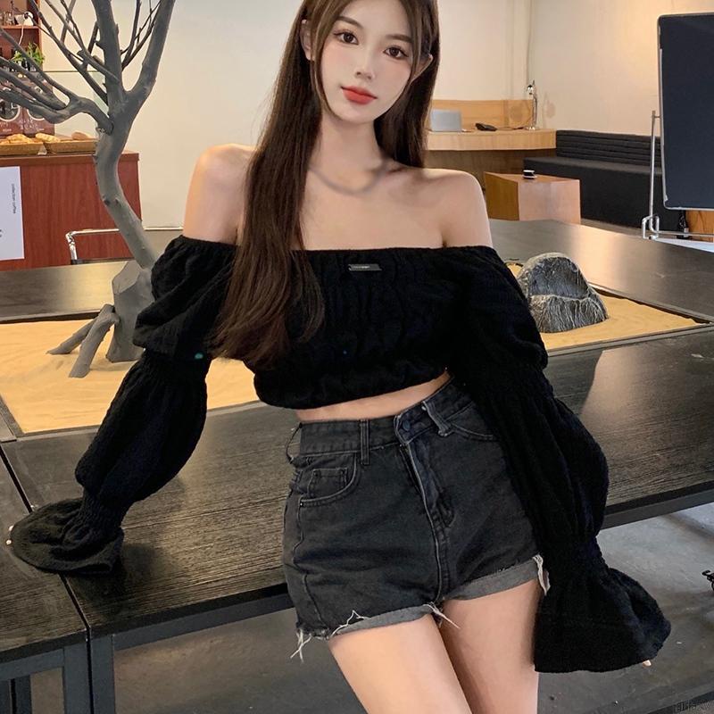 Áo croptop trễ vai tay dài phong cách thời trang Hàn Quốc dành cho bạn nữ
