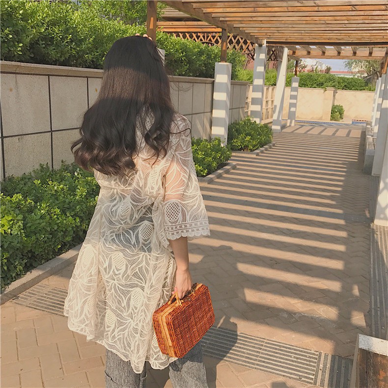 Kimono đi biển hoạ tiết trái thơm màu nude cá tính