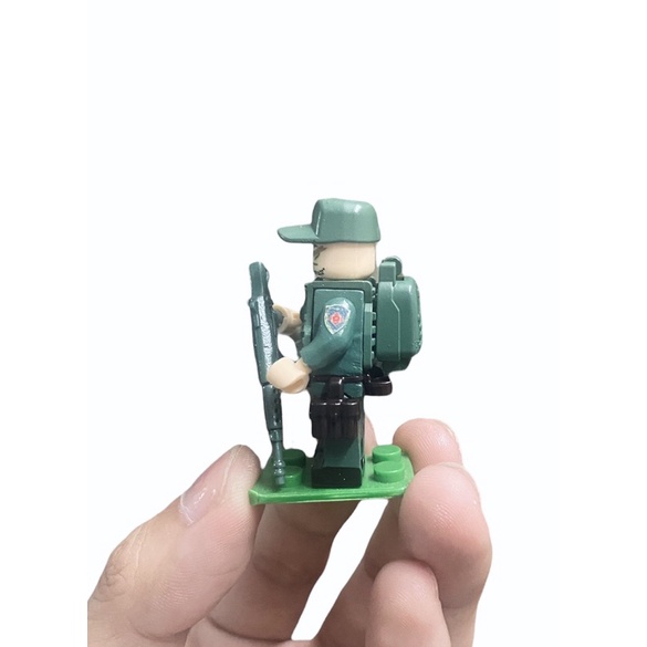 Minifig moc - màu xanh Dân Quân