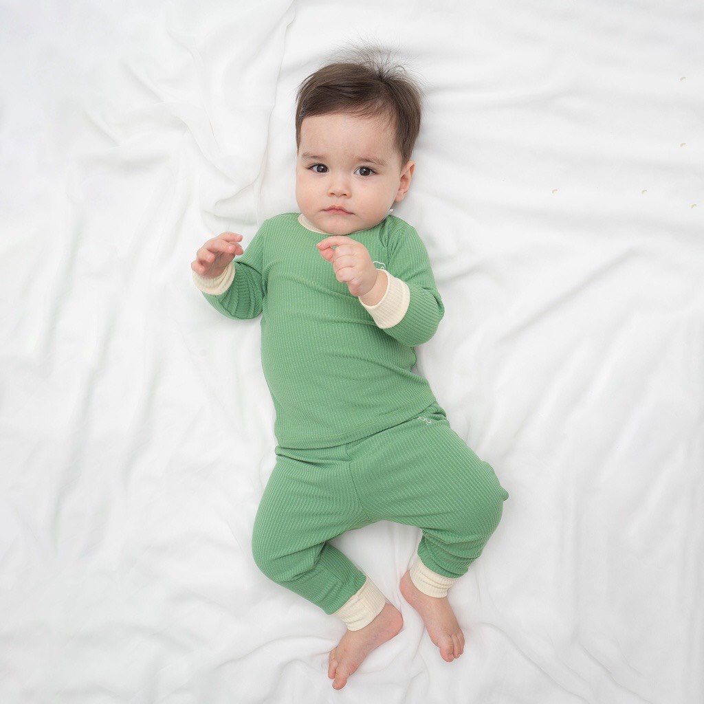 Bubaby - Bộ cổ tròn dài tay vải Molist cho bé từ 6 tháng đến 4 tuổi