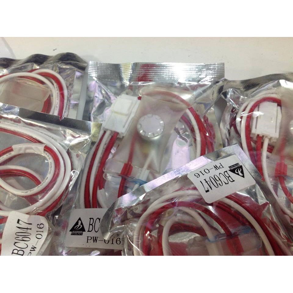 Sensor cảm biến âm (sò lạnh) tủ lạnh Toshiba dây dài