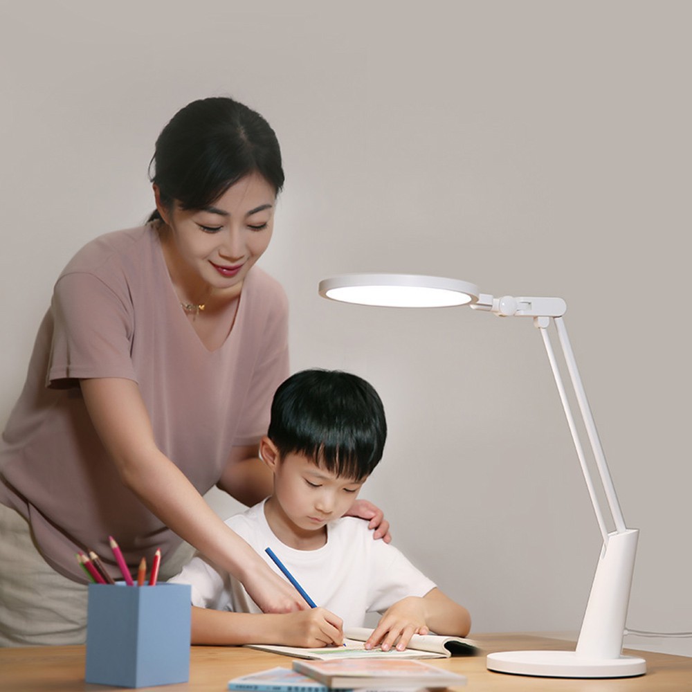 Đèn bàn thông minh bảo vệ mắt Xiaomi Yeelight Pro