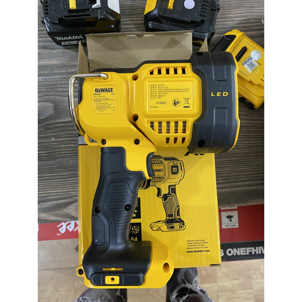 Đèn LED dùng pin 20V DeWalt DCL043N-KR
