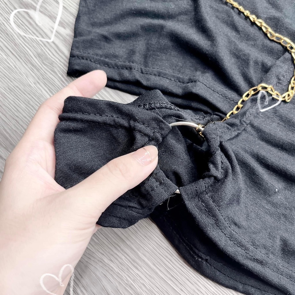 Áo thun lụa croptop tay ngắn cắt xẻ eo phối khoen đính xích TU120