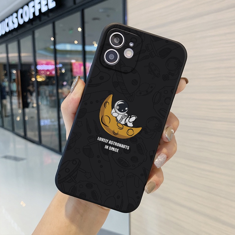 Vỏ ốp iPhone Lovely Astronaut chống sốc cho iPhone 6/6pl/6s/6spl/7/7pl/8/8pl/x/xs/11/12/13/pro/max - Chinchincase