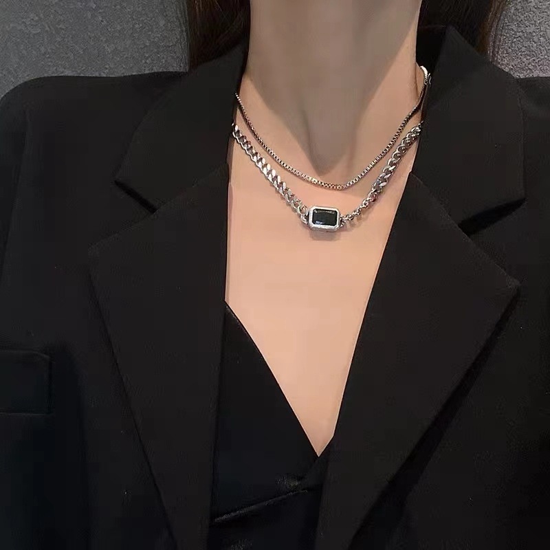 Vòng cổ Hai Lớp Mặt Vuông Màu Đen Phong Cách Hàn Quốc Thời Trang Cho Nữ