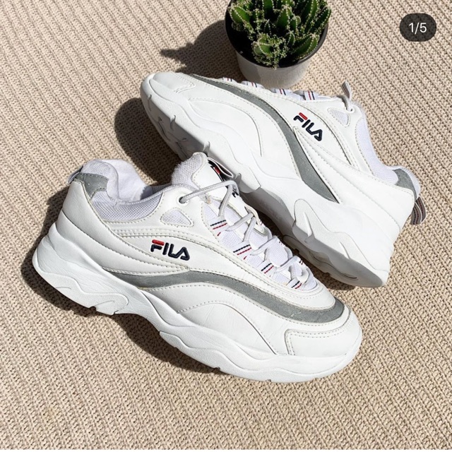 Giày Fila ray chính hãng chân 23,5 size 36,5~37  Giá 500k 1 em