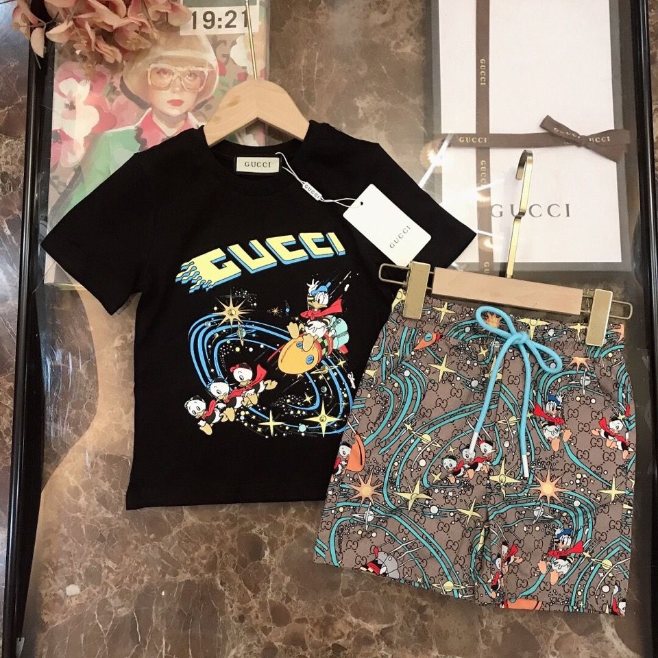 Bộ Quần Áo Gucci In Họa Tiết Hoạt Hình Chất Lượng Cao Thời Trang Cho Bé Trai Và Gái
