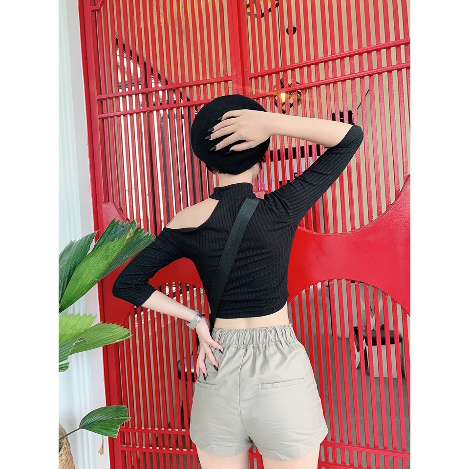 Croptop Cut - out vai