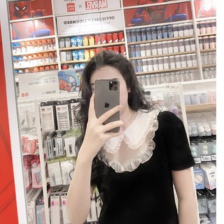 Váy đen cổ ren Ruby