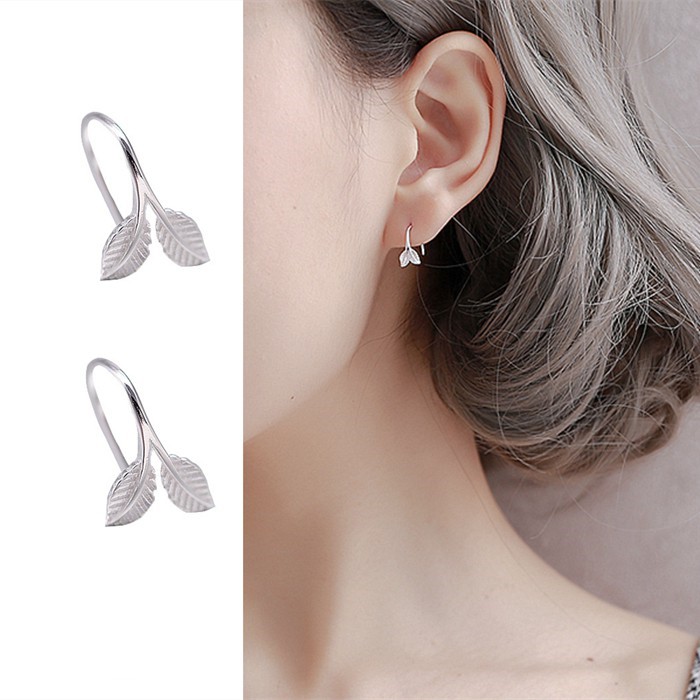 Bông Tai Hình Chiếc Lá Dễ Thương Xinh Xắn Cho Nữ A316