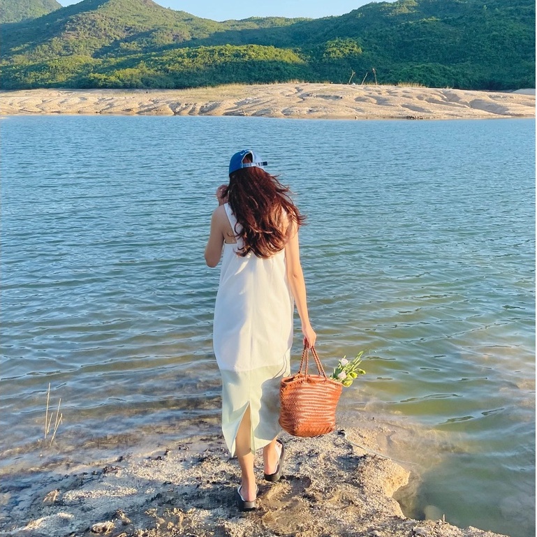 [Mã SKAMCLU7 giảm 10% tối đa 50K đơn 0Đ] Váy dài 2 màu mùa Hè | BigBuy360 - bigbuy360.vn