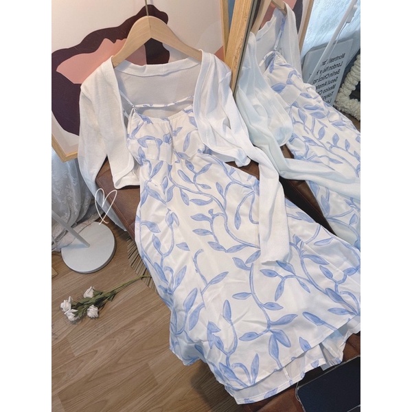 SÉT ĐẦM TRẮNG HOA XANH KÈM  KHOÁC GÂN ĐŨA