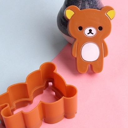Khuôn bento làm bánh quy gấu ép bánh mỳ, cơm bento, nhấn bánh quy gấu ôm hạnh nhân dễ thương