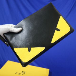 Ví cầm tay Fendi hàng chuẩn Auth full box thẻ