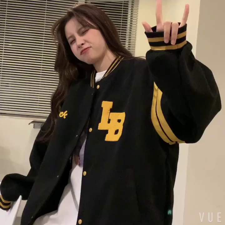 Áo khoác bóng chày Hàn Quốc dễ phối đồ
 | BigBuy360 - bigbuy360.vn