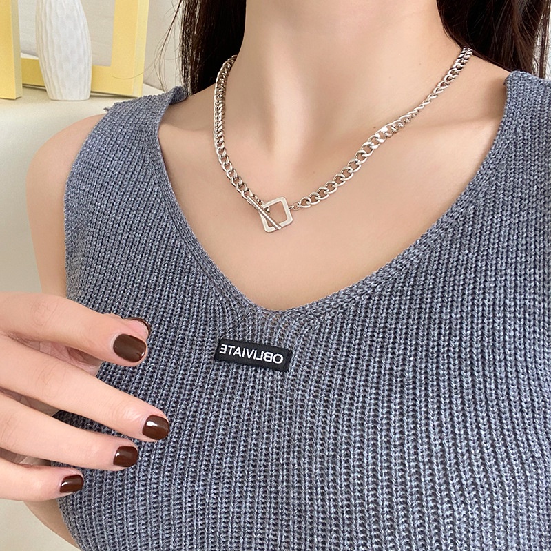 Vòng cổ thời trang sành điệu cho nữ