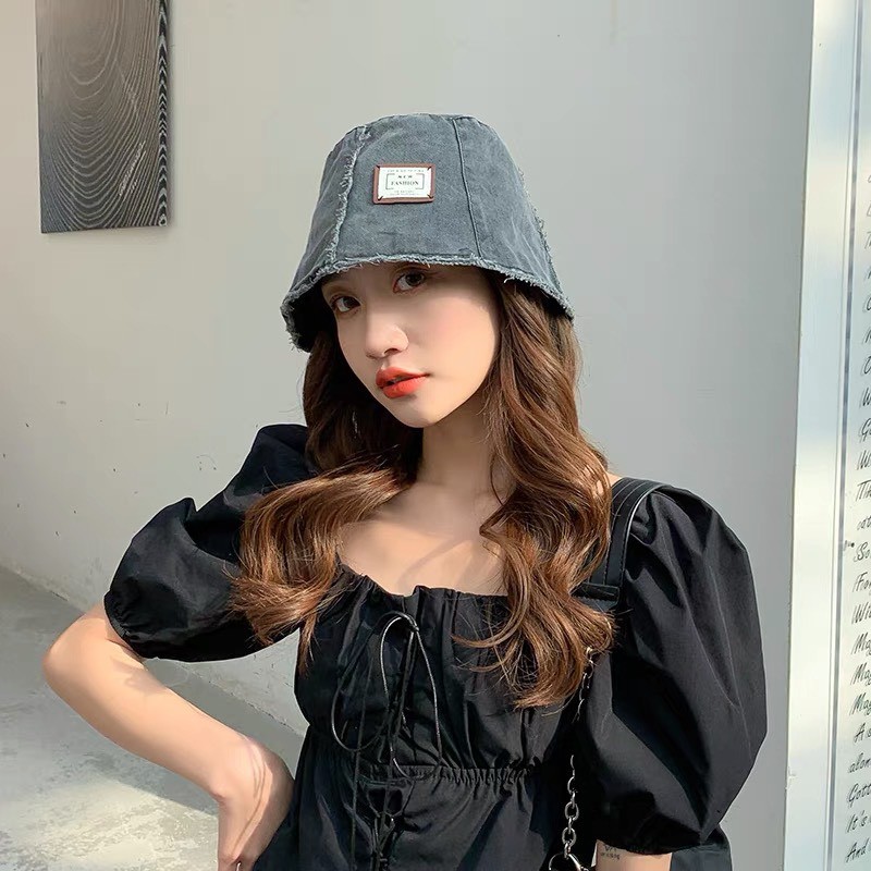 Mũ denim rách cá tính thời trang dành cho nữ
