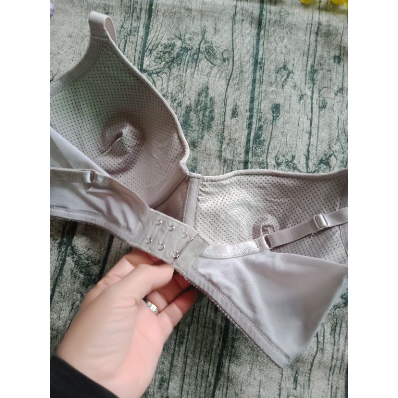 Áo ngực hàng si màu ghi size 34-38