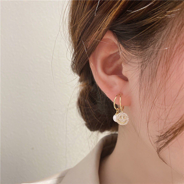 Bông Tai Ngọc Trai Hình Mặt Cười Dễ Thương