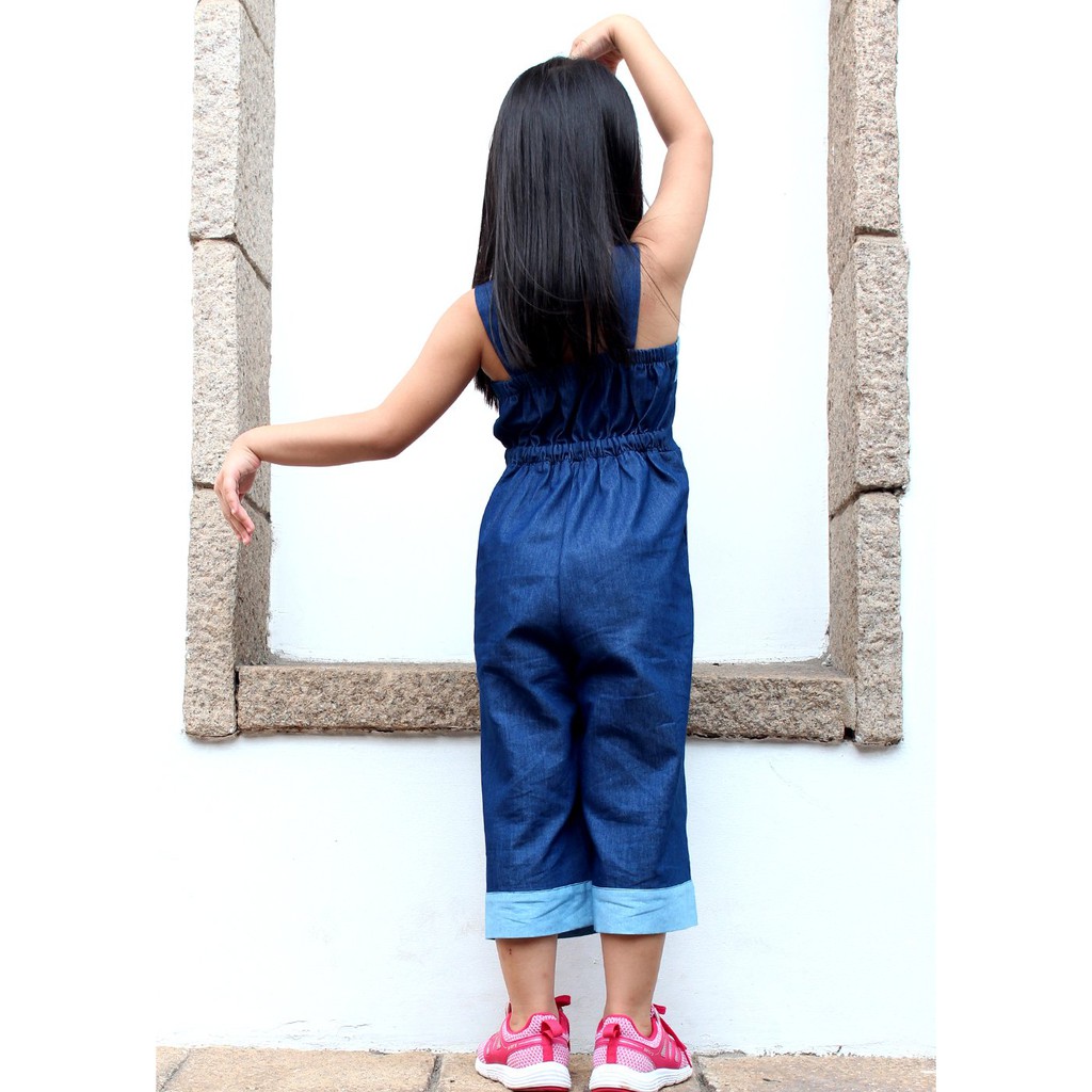 Jumpsuit denim bé gái xanh đậm từ 10kg - 22kg để đi chơi  LQG006 - JADINY