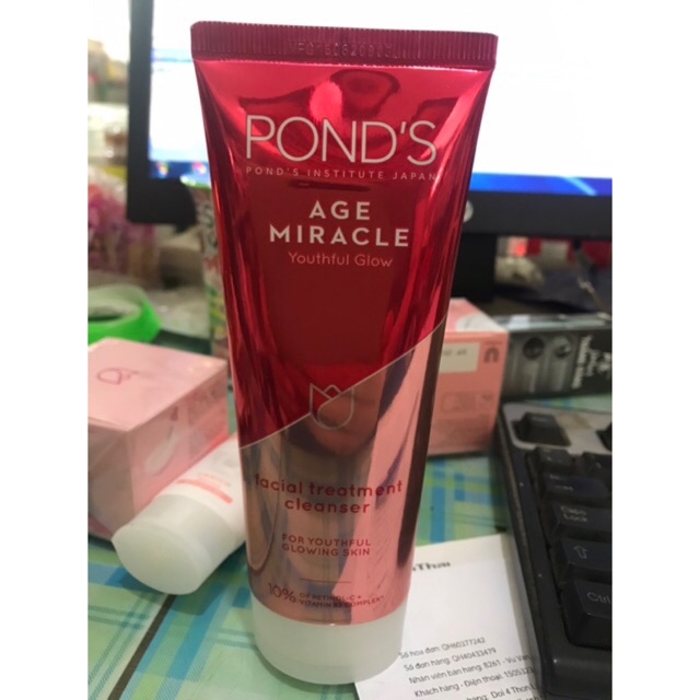 Sữa rửa mặt chống lão hóa Pond's Age Miracle 100g chính hãng công ty